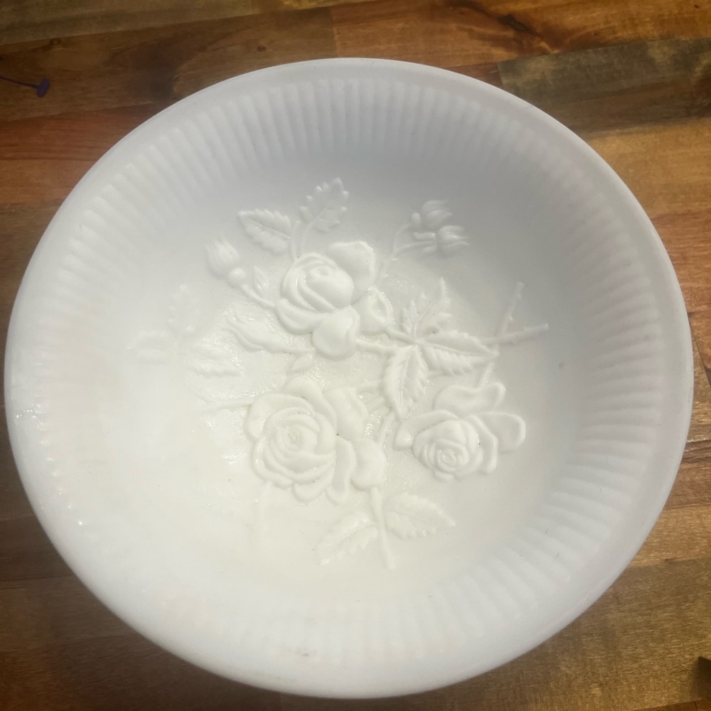 Imperial Milk Glass Rose 3-Toed Footed Bowl - Picture 2 of 5